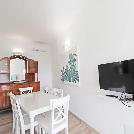 Pgs Immobiliare Srls Minima Con Vista Mare E Parcheggio Privato La Maddalena Apartment *