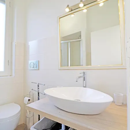 Pgs Immobiliare Srls Minima Con Vista Mare E Parcheggio Privato La Maddalena Apartment La Maddalena (Sassari)