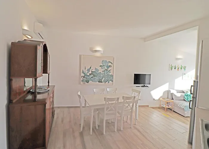 Laureliving Holiday Home Villetta Minima 公寓 马达莱纳